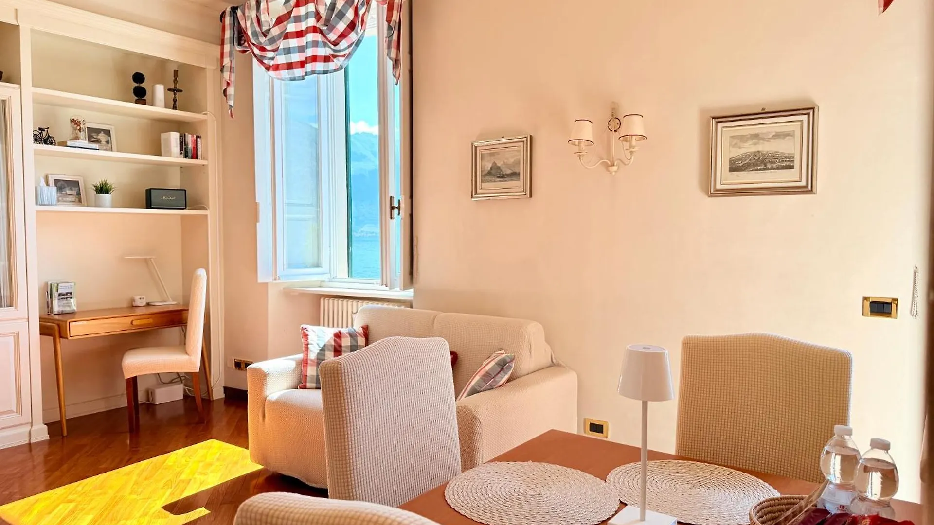 Belle Ile Lake View Suite Cadenabbia 아파트