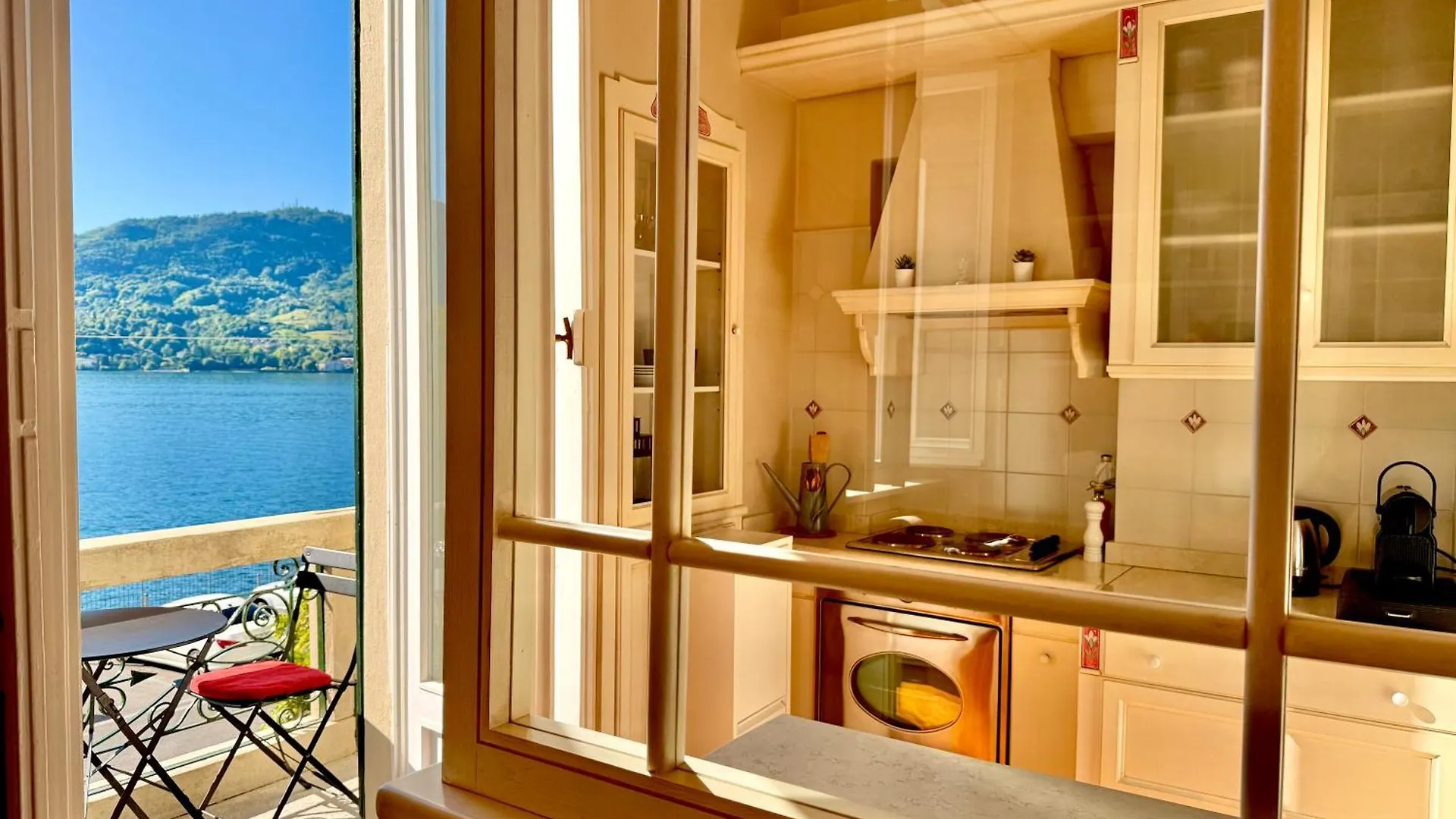 Апартаменты Belle Ile Lake View Suite Cadenabbia